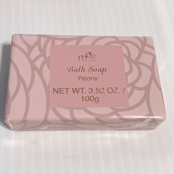 Luxury Bath Fizzing Salts, Body Wash & Lotion & Bath Soap Gift Set - Picture 9 of 10